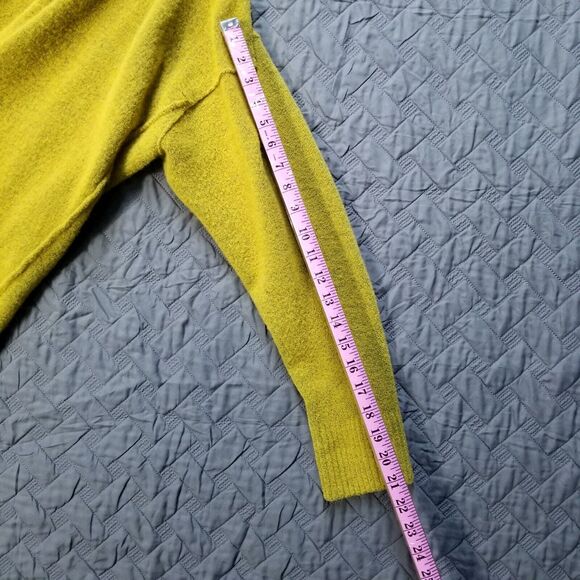 Free People Schoolboy  Cardigan Yellow V-Neck Sz XS Button Up Sweater Oversized - Picture 8 of 11